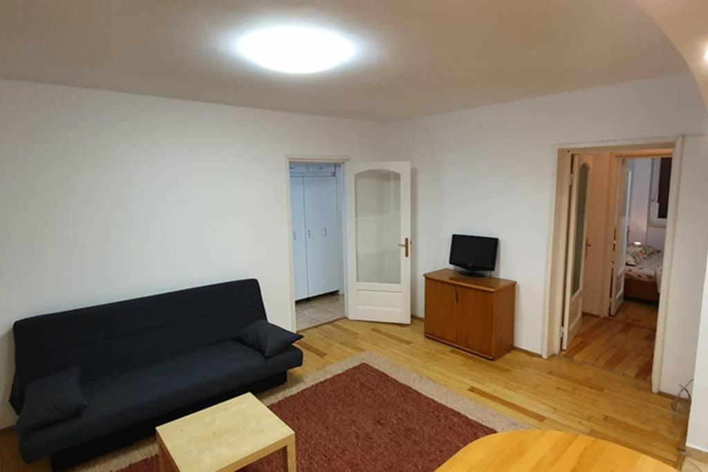 سيبيو Titian'S Cozy Apartment المظهر الخارجي الصورة